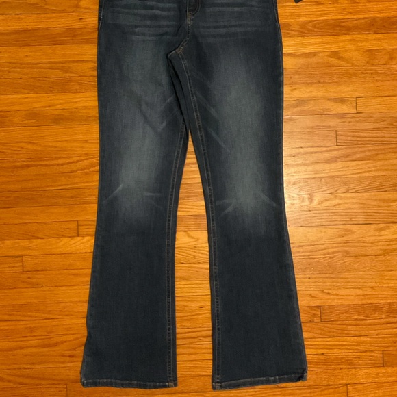 DEMOCRACY NEW SIZE 8 STRAIGHT LEG WITH WASH GREAT JEANS FROM NORDSTROM - Picture 2 of 10